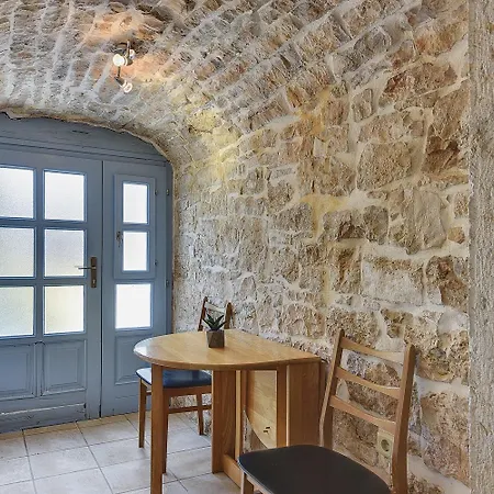 Casa vacanze Sherpa Sveti Lovreč Pazenatički