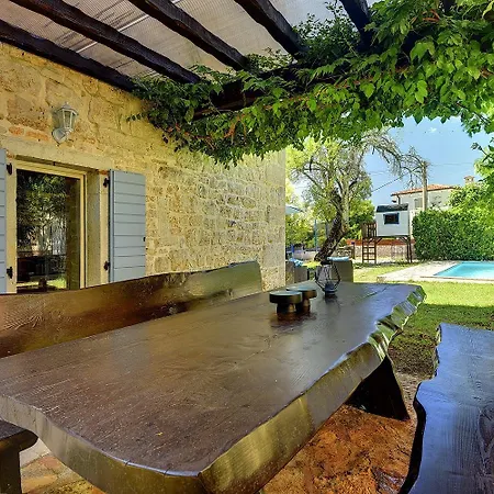 Sherpa Holiday home