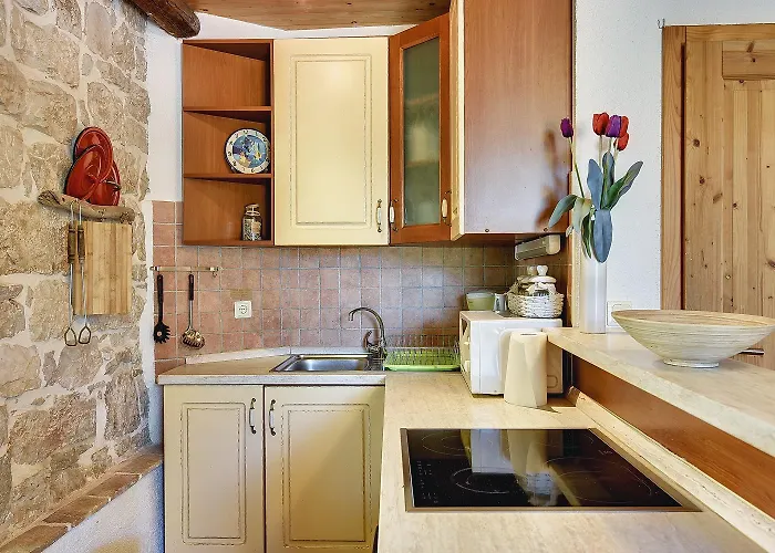 Sherpa * Sveti Lovreč Pazenatički